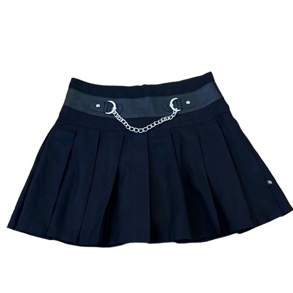 Royal Bones Dresses & Skirts - Royal Bones Daang Goodman black stretch pleated silver chain mini skirt medium